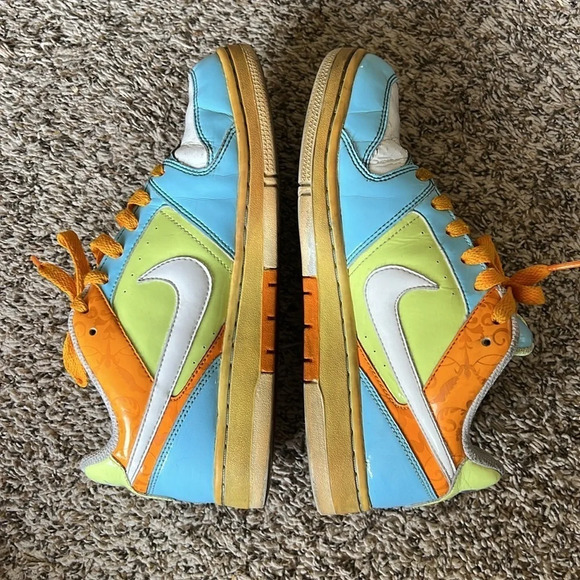 Nike Air‎ Prestige 2 Women’s Size 7 Basketball Shoes Orange Green Blue - Picture 4 of 10